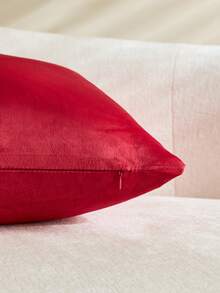 1pc/2pcs Velvet Red Solid Color Decorative Throw Pillow Cover (Pillow Insert Not Included), Square Cushion Cover, Holiday Home Decor Pillow, Soft & Comfortable Linen-Like Fabric, Modern Decor For Sofa, Bedroom, Dorm - Red - View 3