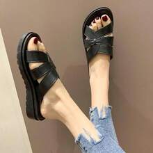 Sandalias de suela gruesa con talón de mujer,zapatillas de casa de un solo color para mujer, antideslizantes y resistentes al desgaste, ideales para madres de mediana edad - Negro - Ver 5