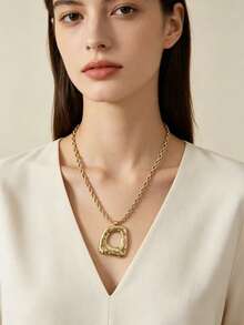 1pc Vintage European & American Style Chunky Chain Necklace With Asymmetrical Hollow Square Geometric Pendant, Luxury Long Collarbone Chain - necklace - View 2