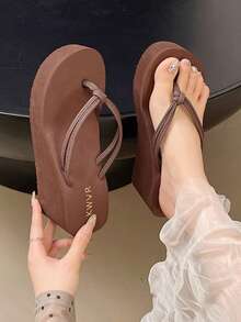 Women's Thick-Soled Wedge Flip Flops, Summer Height-Increasing Non-Slip Thong Sandals, Outdoor Beach Casual Slides - Brown - View 6