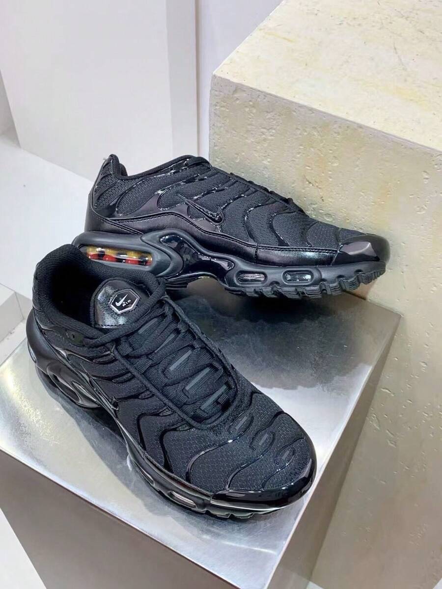 Nike Air Max Women Casual Athletic Shoes - 黑色 - 查看 1