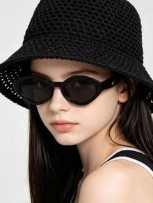 1pc Kids 9-14 Years Old Pure Black Cat Eye PC Fashion Glasses, Retro Decorative Style, Suitable For Holiday Casual Summer Occasions, With Glasses Case - Multicolor - View 2