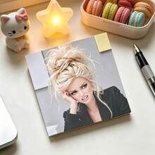 1/4 Pcs Niche Western Retro Hot Girl Square Sticky Notes, Bunhead Cold Beauty Unique Patterns, Thick Paper Non-Bleeding, Suitable For Shopping Lists, Error Marking, Cork Board Decoration, And Prank Card Additions - one-size - View 5