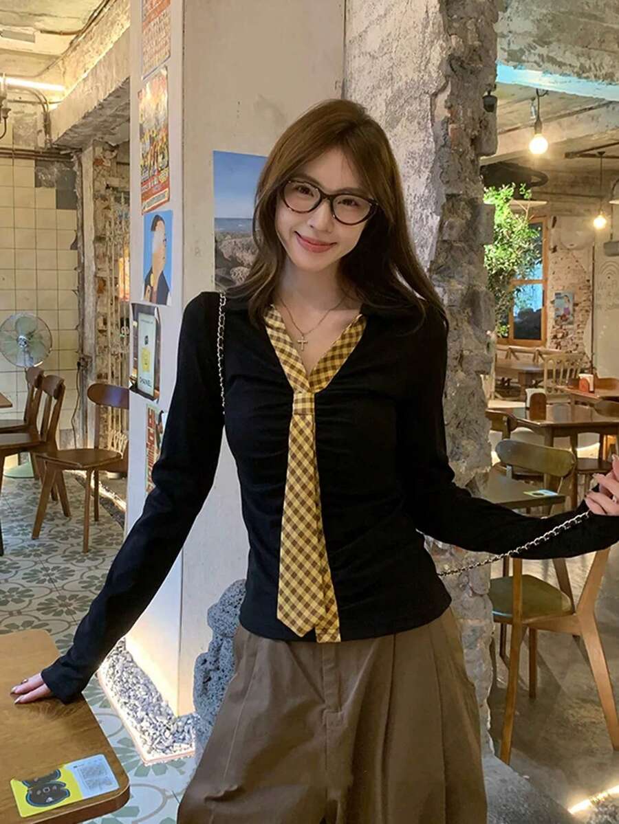 Kaos Lengan Panjang Hitam Wanita Gaya Korea Musim Gugur Slim Fit Atasan Dalaman Kasual - Hitam - View 1