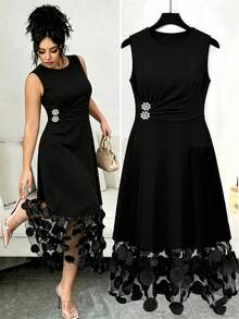 Plus Size Women's Elegant Dress, Fashionable Versatile 3D Floral Patchwork Dress, Fitted Waist With Pleats And Diamond Brooch, Suitable For Summer Wear - Black - View 1