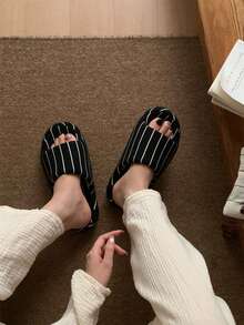 XIXITIAO Casual Arch‑Support Striped Slippers, Slip‑On Four‑Season Slippers For Men & Women, Soft Comfortable Indoor Home Slides - Black and White - View 10