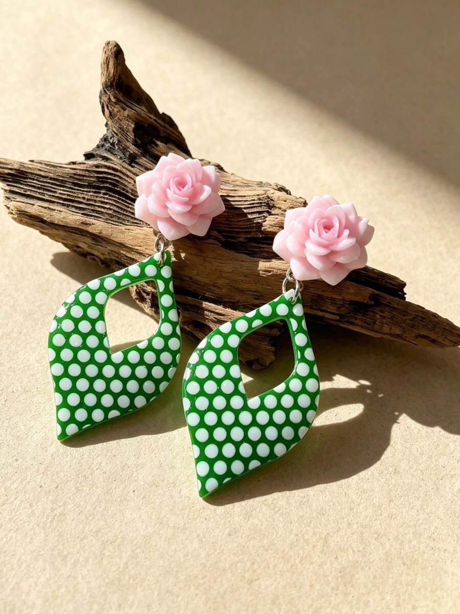 1 Pair Pink Floral Asymmetrical Hollow Acrylic Polka Dot Earrings, European And American Style, Personalized Fashion Sweet Elegant Vintage Stud Earrings For Women And Girls, Travel Wedding Party Accessories, Birthday Christmas Gift 2026 - Pink - View 1