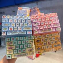 1 buah Gantungan Kunci Mainan Tombol Penghilang Stres 26 Tombol Lucu Kreatif Baru, Liontin Gantungan Tas Anak, Dikirim Secara Acak, Warna Label Acak - MultiWarna - View 1