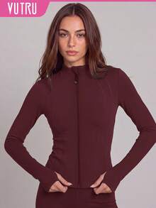 Jaket Olahraga Wanita Slim Fit VUTRU dengan Lubang Jempol dan Kerah Tegak Kecil - Burgundy - View 2