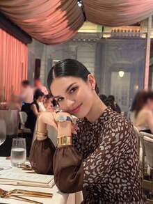 女款優雅現代時尚奢華豹紋滿版印花保守鈕扣連身裙 - 咖啡棕 - 查看 3