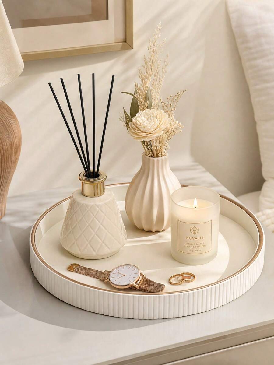 金色镶边PU皮革圆形收纳托盘,饰以竖条纹,可收纳小物件/化妆品。奢华美学,三种颜色诠释精致生活,室内装饰佳品。 - 彩色 - 查看 1