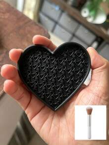 Heart-Shaped Makeup Brush Cleaning Tray, Portable Cleaning Mat, Textured Bottom Design, Cute Heart Shape, Suitable For Makeup Brushes, Easy To Store, Perfect For Travel And Studio Use - Multicolor - View 10