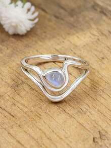 ZHIXUN 1pc Minimalist Design Shiny Synthetic Moonstone Women's Ring, Suitable For Daily Office, Garden Picnic And Cozy Date Night - Ring - View 1