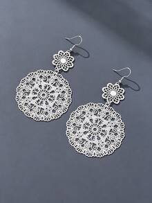 2pcs/Set Anting Liontin Bunga Berongga Logam Gaya Eropa dan Amerika yang Berlebihan, Cocok Sebagai Hadiah untuk Wanita dan Aksesori Fesyen Serbaguna - Perak - View 2