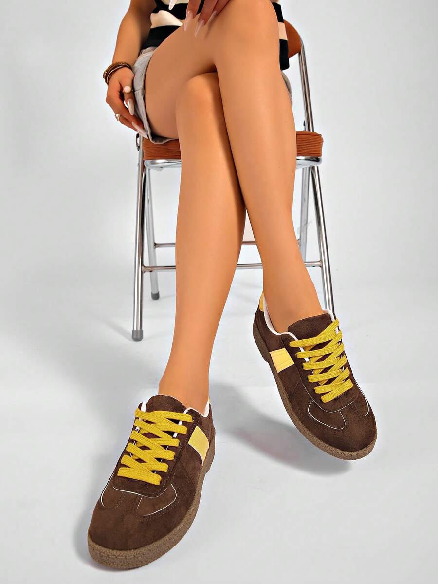 Women's Colorblock Striped Patchwork Soft Sole Lightweight Non-Slip Round Toe Low-Top Lace-Up Flat Sneakers, Retro Casual Sports Style, All-Season Commute Travel Daily Versatile, Multiple Colors Available, Matte Faux Suede Material, Retro Patchwork Sneakers, Leading Fashion - Brown - View 1