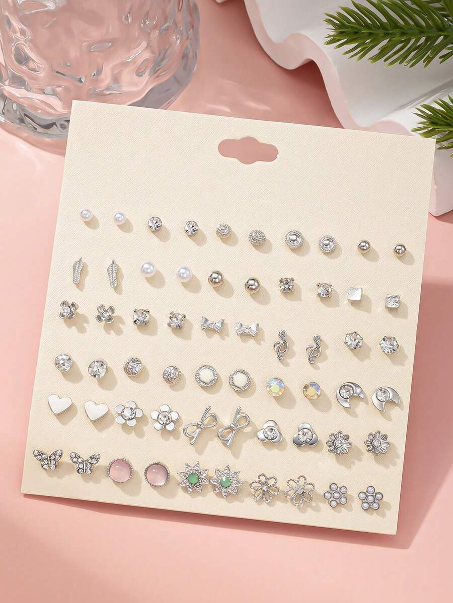 30對日常簡約女款時尚耳釘耳環套組，花朵、蝴蝶結、愛心、正方形、幾何多款式組合，度假禮物，適合休閒與度假穿著