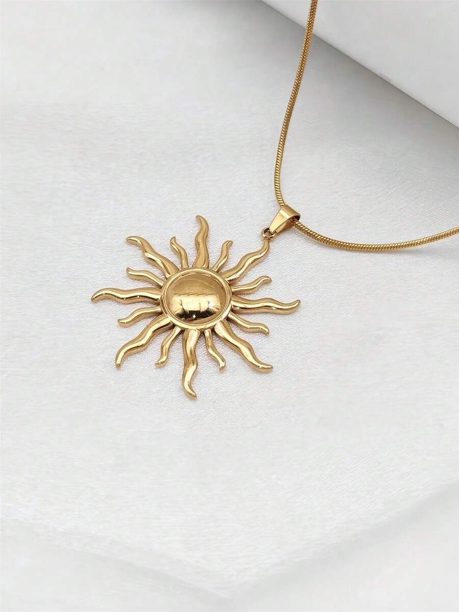1pc Ancient Greek Totem Sun Necklace For Women, High-End Design Fashion Clavicle Chain, Niche Luxury Titanium Steel Jewelry - Yellow Gold - View 1