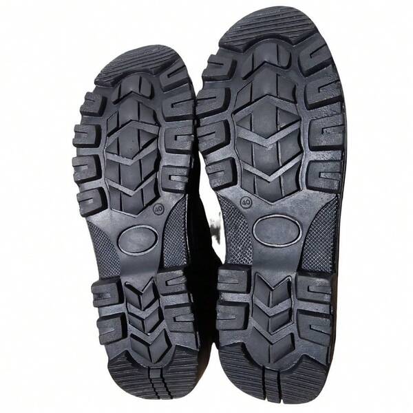 BOTINA DE COURO MONO COM BICO PVC COM CA