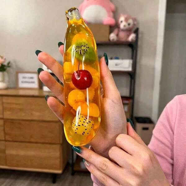 1pc Slow Rebound Maltose Filled Banana Squeeze Toy, Soft Stress Relief Toy, Random Style Random Color, Pressure Relief Desktop Decor, Suitable For Home Office Classroom Birthday Halloween Christmas Gift
