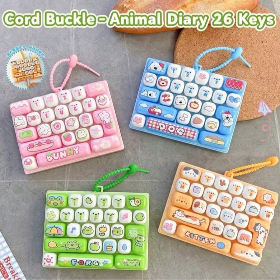 Stress Relief 26-Key Keyboard Keychain Pendant, Student Backpack Decoration - Birthday Gift - Holiday Gift