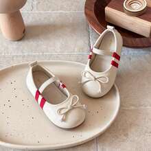 1 Pair Kids Butterfly Decor White Non-Slip Soft Sole Round Toe Elastic Strap Flat Mary Jane Shoes, Suitable For Birthday Party, Wedding Flower Girl, Holiday Gift, Outdoor Outing, Spring Summer Autumn - White - View 1