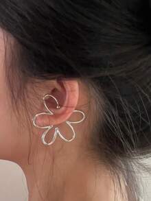 1pc Minimalist Luxury Floral Elegant Ear Cuff - Silver - View 5