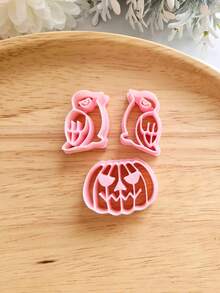 Halloween Crow Pumpkin Soft Clay Cutting Mold, Dark Vintage Style DIY Handmade Earring Pendant Patch Making Tool, Polymer Clay Press Mold, Handmade Ceramic Accessory Shaping Tool - Halloween Crow Pumpkin - View 3
