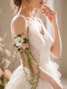 1pc Bridal Romantic Bohemian Fairy Style White & Pink Artificial Flower Arm Cuff, Adjustable Bendable Vine Armband For Wedding Bridesmaid Prom Photo Party - White - View 2