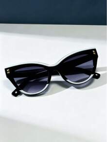 1PC Women's Cat Eye Frame Plastic Fashion Sunglasses - Black and White - View 2