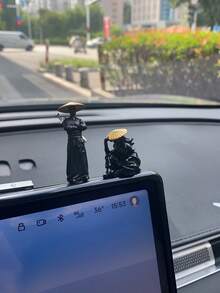 1/2pcs Vintage Swordsman Car Ornament, Creative Resin Craft, Cool Chinese Black-Clad Assassin, Unique Design, Small And Exquisite, Suitable For Car Dashboard, Car Window, Rearview Mirror, Desk, Indoor Home Decor, Fish Tank, Halloween, Christmas, Holiday Gift - Swordsman - View 4
