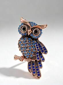 Vintage Rhinestone Owl Brooch, Luxury Blue Crystal Animal Lapel Pin, Versatile Suit Jacket Accessory, Holiday Gift - Blue - View 2