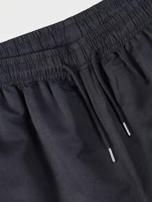 1pc Men's Sports Minimalist Style Multi-Pocket Zipper Drawstring Loose Casual Capri Length Shorts - Black - View 6