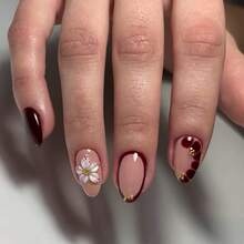 24片杏仁形假指甲套組，3D花朵、酒紅法式邊、金色珠飾與豹紋美甲設計，優雅裸紅，適合女性日常配戴、約會、婚禮及節日派對場合 - 彩色 - 查看 6