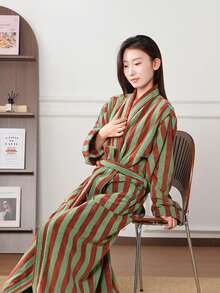Women's Autumn/Winter Long Bathrobe: Retro Striped Tie Design, Thick Flannel Fabric, Highly Absorbent, Soft And Comfortable, Suitable For Home And Bathroom Wear, Machine Washable. - Multicolor - View 15