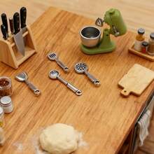 Christmas Decoration Miniature Kitchen Scene Blender Set, Mini Realistic Cute Blender Ornament, Full Of Fun, Suitable For DIY Scene Decoration, Suitable For Kitchen Utensil Enthusiasts Collection, Creative Home Decor, Holiday Decoration - Mini Blender Set (Assembly Required) - View 5