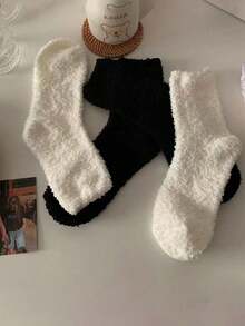 2 Pairs Women's Comfortable Coral Fleece Thickened Winter Knee-High Socks, Warm Soft Plush, Suitable For Home And Sleep, Fuzzy Socks - Multicolor - View 3