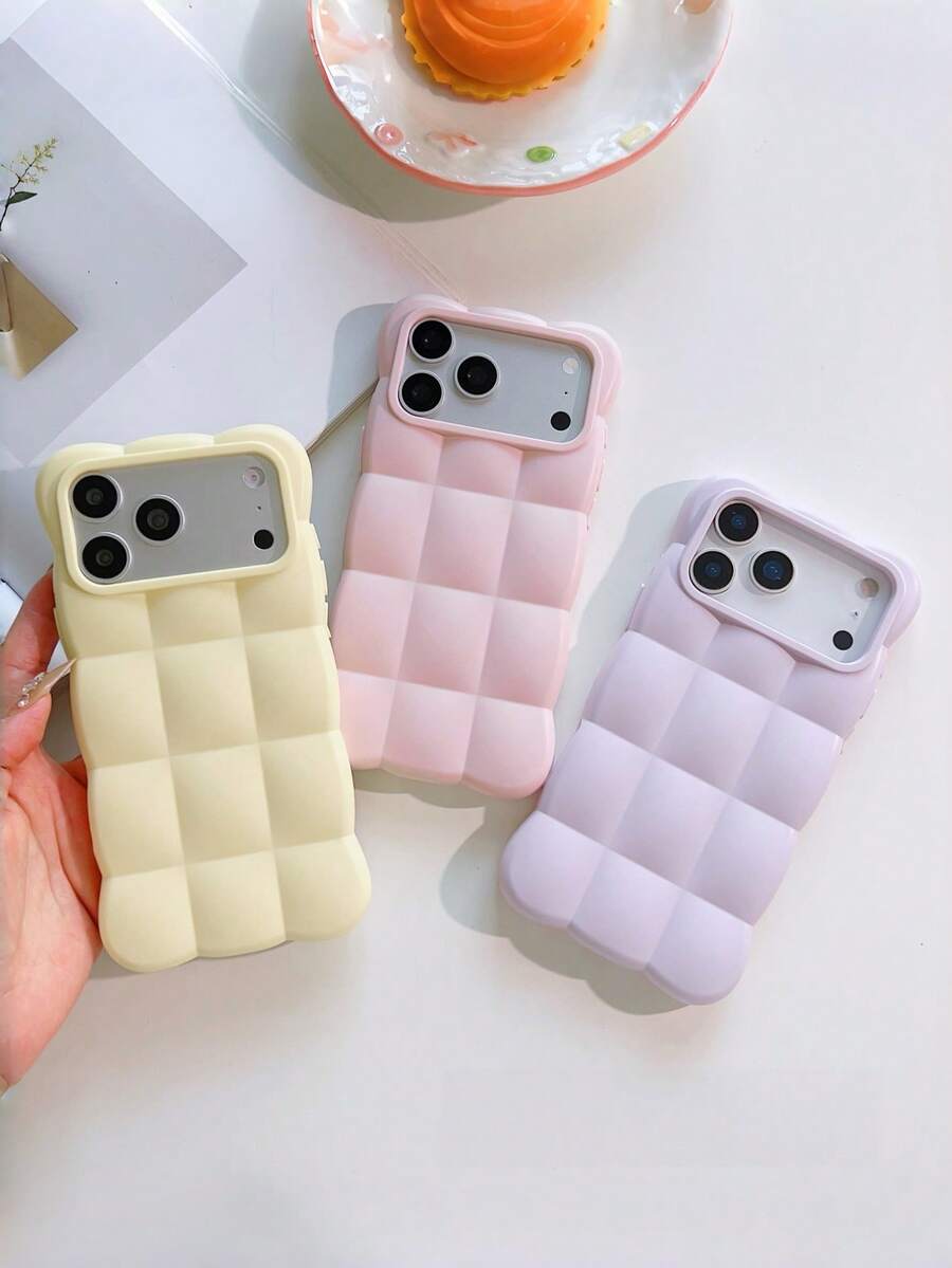 غطاء TPU ناعم مقاوم للصدمات بتصميم كرتوني شبكي ثلاثي الأبعاد وكتل متوافقة مع آيفون 17Pro Max و16Pro و15 و14 و13 بلون سادة مطفي حلوى