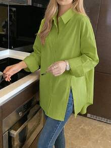 Kemeja Wanita Ukuran Besar Warna Hijau dengan Kancing Depan, Bahan Tenun Lengan Panjang Model Bahu Longgar dengan Kantong - Lime Green - View 2