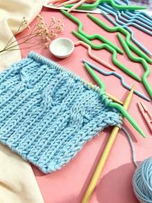 V-Shaped Cable Knitting Needle Set, 30 Pieces, 3mm, 4mm, 5mm Common Sizes, V-Shaped Design Anti-Slip And Stable, Holds Yarn Loops More Securely, Knitting Accessory For Knitting Sweaters, Scarves, Cardigans, Hats With 3D Cable Patterns - Twisted Needle Set - View 1