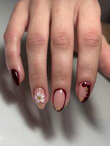 24片杏仁形假指甲套組，3D花朵、酒紅法式邊、金色珠飾與豹紋美甲設計，優雅裸紅，適合女性日常配戴、約會、婚禮及節日派對場合 - 彩色 - 查看 1