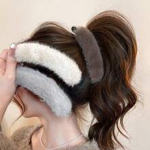 1pc Banana Hair Clips For Women,Soft Plush Ponytail Hair Barrette,Non‑Slip Hair Clips,Hair Accessories Suitable For Everyday Outings And Festivals - Multicolor - View 2