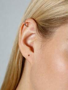 1 Pc Minimalist Sleek S925 Sterling Silver Hypoallergenic Smooth C‑Shape Ear Cuff For Women, Daily Dating Birthday Party Wear With Gift Box - C-shaped Ear Cuff (Single) - View 4