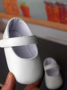 1 Pair Infant Girl PU Leather Soft Sole Anti-Slip Walking Shoes, Round Toe Low-Top Single Strap Design, Flat Heel, Comfortable Breathable Fashion Minimalist Style, Suitable For 0-1 Year Old Infants Daily Wear And First Birthday Outfit - White - View 8