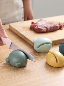 1pc Cartoon Frog Sharpening Stone, Multi-Functional Household Knife Sharpener, Fast Kitchen Knife Sharpener, Restore Dull Blades To Sharp, Kitchen Tool, Kitchen Supplies, Kitchen Accessories, Household Kitchen Supplies - Multicolor - View 3