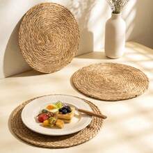 Natural Woven Round Placemat, Heat-Resistant Non-Slip Tabletop Protector, Suitable For Dining Table, Kitchen, Home Tabletop Decoration - View 5