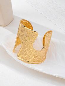 1pc European & American Fashion Wide Exaggerated Line Texture Asymmetrical Shape Premium Open Bangle - Gold - View 4