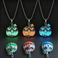 Multi-Color Glow-In-The-Dark Pumpkin Head Pendant Necklace, Vintage Metal Jack-O'-Lantern Charm, Halloween Creative Atmosphere Glowing Jewelry (Glow Effect Requires Brief Light Exposure) - Multicolor - View 4