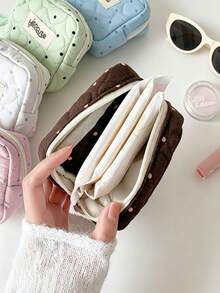 Polka Dot Heart Mini Square Sanitary Pad Storage Bag, Polka Dot Pattern Mini Cosmetic Bag Sanitary Pad Storage Pouch, Women's Coin Purse, Multi-Functional Portable Toiletry Bag Wallet - Multicolor - View 4