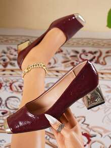 2026 New Lightweight Luxury Shiny Pleated Square Toe Low Vamp Closed Toe Design Chunky Heel 4.5cm Foot-Flattering Daily Casual Versatile Shoes - Burgundy - View 1