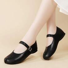 Sepatu Flat Wanita dengan Ujung Terpisah, Sepatu Balet dengan Tali Gesper untuk Perjalanan Sehari-hari, Acara Santai, dan Paduan Mode Sehari-hari - Hitam - View 4